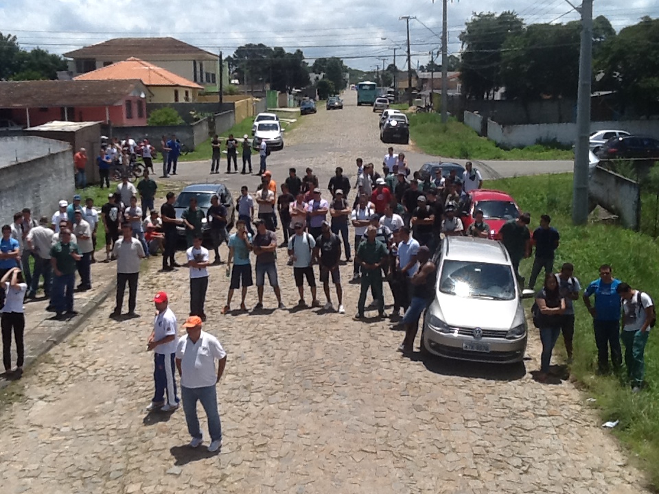 Schwarz: Após 7 dias de greve, metalúrgicos conquistam aumento salarial